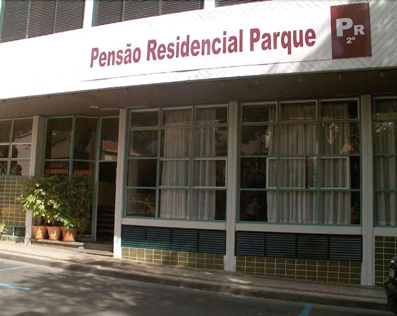 Хостел Residencial Parque Фуншал Экстерьер фото